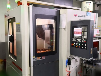 佳鐵雕銑機