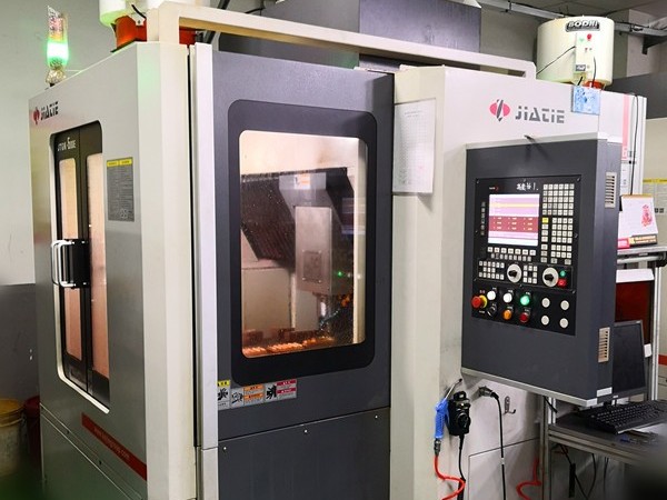 佳鐵2號(hào)機(jī)